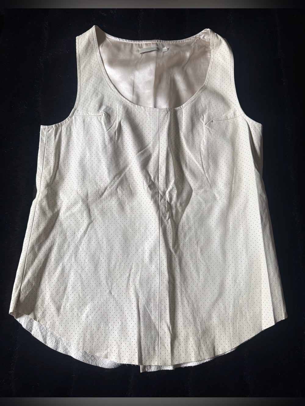 Cream Vegan Leather Sleeveless Scoop Neck Top - Size Large